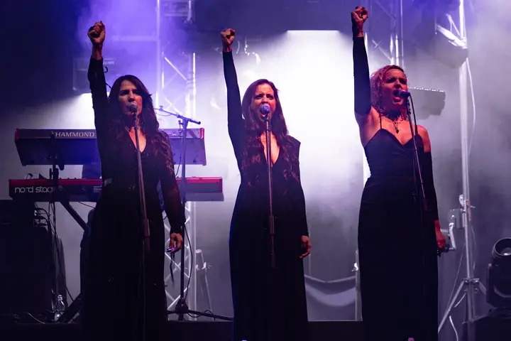 Echoes live on stage, archive photo 38