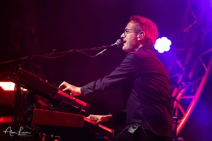 Echoes live on stage, archive photo 91